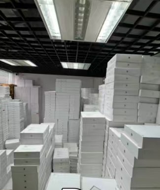 LiuDao warehouse with Apple stock on shelves